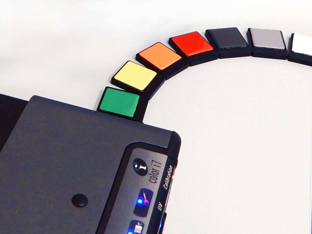 Spectrophotometer and color references for color gloss testing
