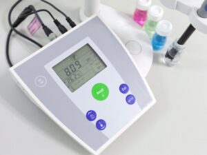 Digital pH meter