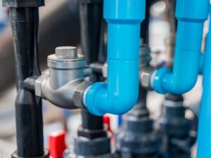 Backflow valve and water pipes