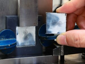 Focus on the face of shear failure in a metal sample