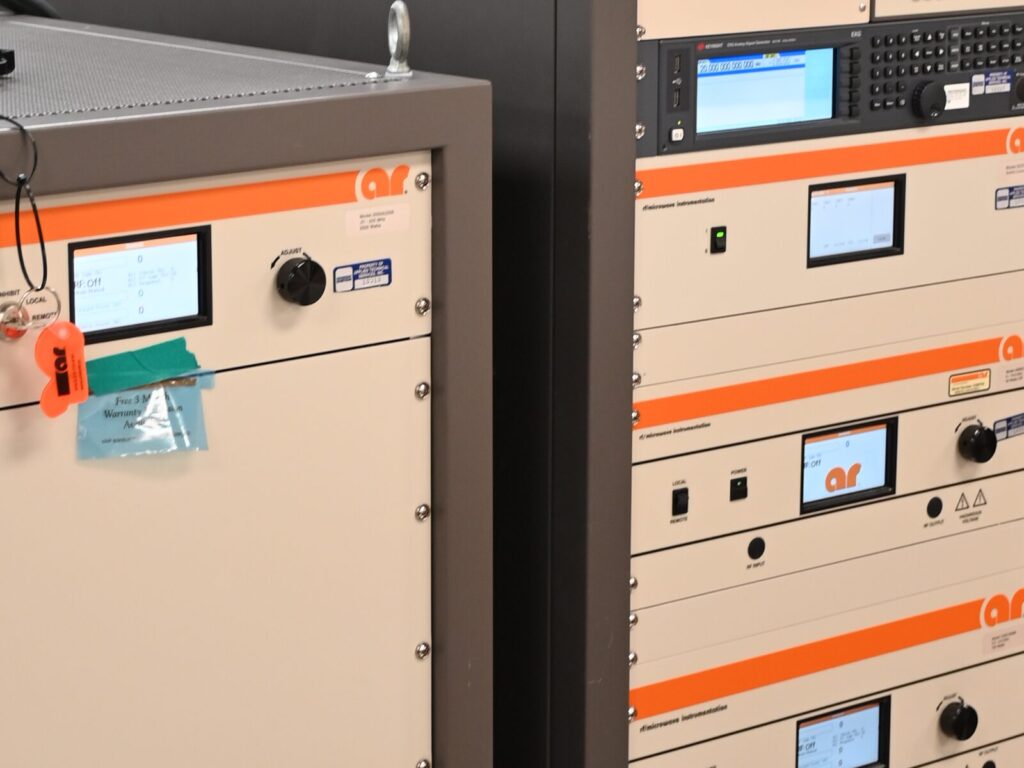 Stacked RF Microwave amplifiers for EMC Testing
