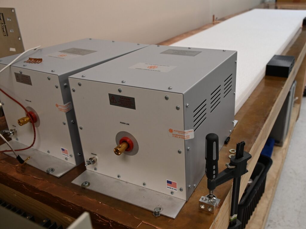 Power line filters and bench for EMI testing