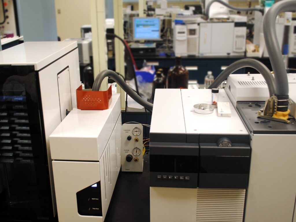 Gas chromatography columns